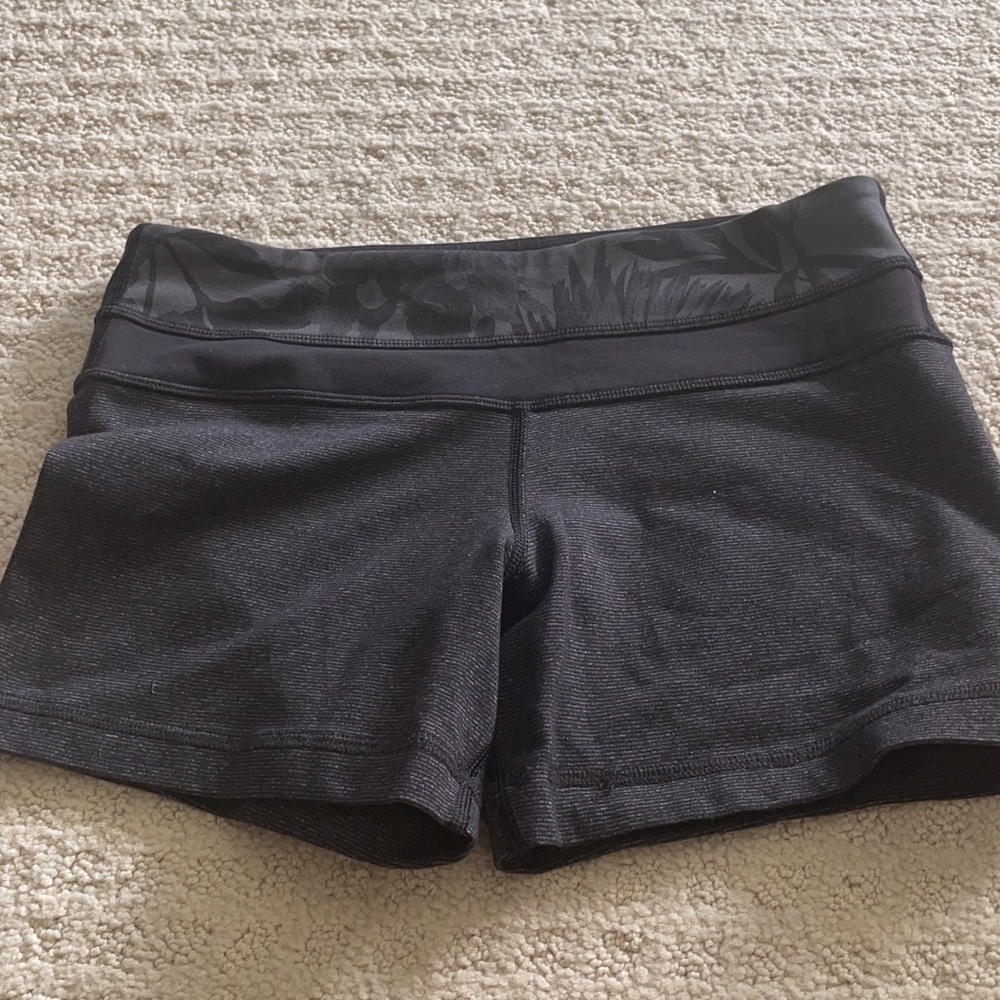 🎈sold 🎈Lululuemon shorts 6